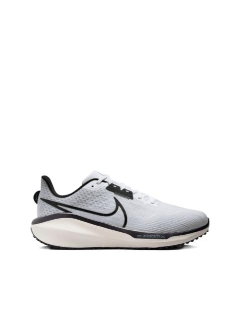 Nike Air Zoom Vomero 17 low-top sneakers