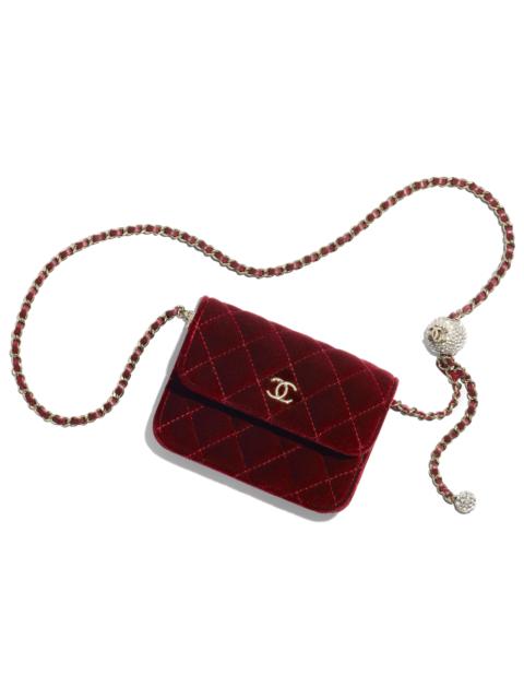 CHANEL Clutch with Chain