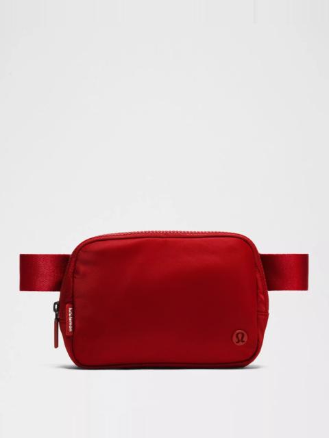 lululemon Everywhere Belt Bag 1L *Campus