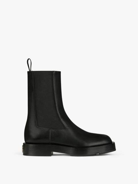 CHELSEA BOOTS IN LEATHER