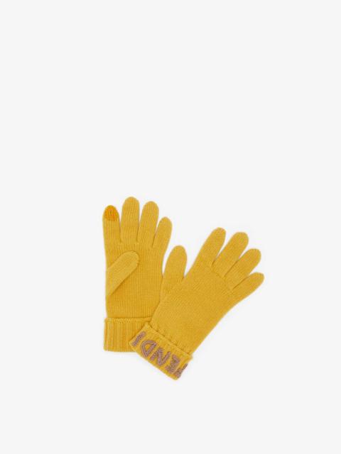 FENDI Yellow wool gloves