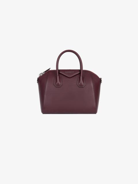 Givenchy Small Antigona bag in grained leather