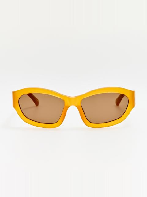 LINDA FARROW Wrap Sunglasses in Honey