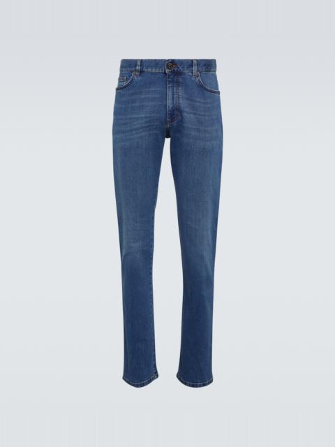Mid-rise skinny jeans