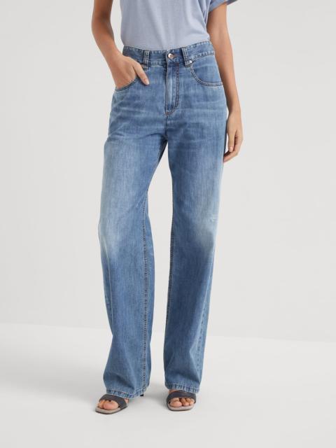 Lightweight denim loose five-pocket trousers with shiny tab