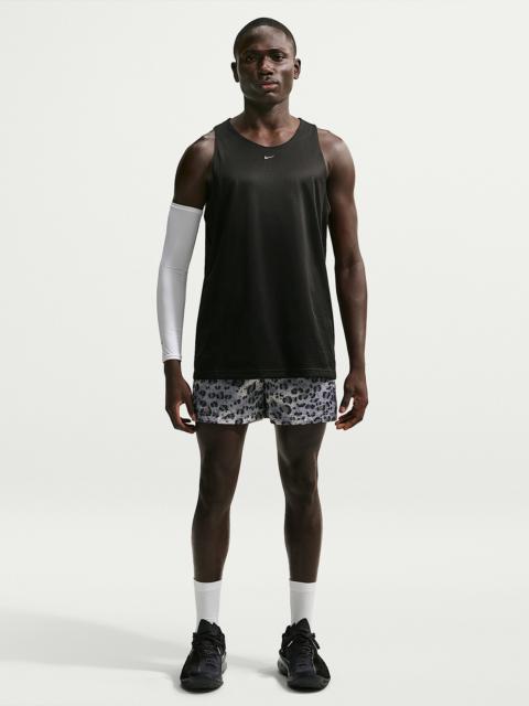 Nike Nike Standard Issue Men's 5" Basketball Shorts