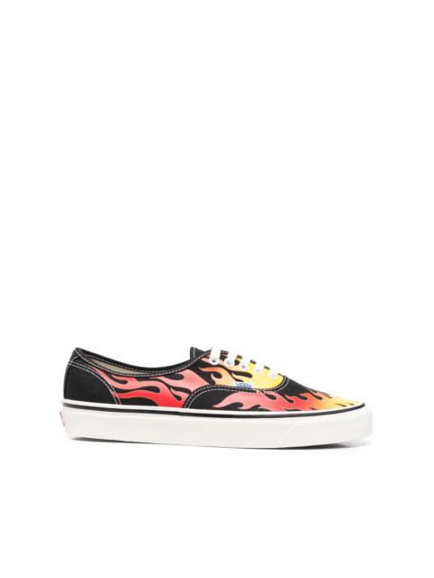 flame-print low-top sneakers