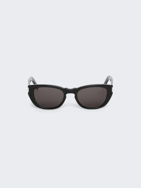 SAINT LAURENT Cat-eye Sunglasses Black