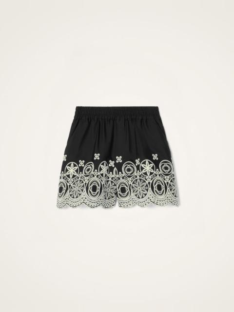 La DoubleJ Pull-Up Shorts