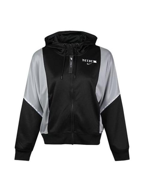 Nike (WMNS) 나이키 스포츠웨어 로고 인쇄 까마귀 재킷 검정/백색 까만 백색 CJ3678-011