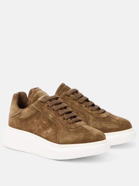 Suede platform sneakers