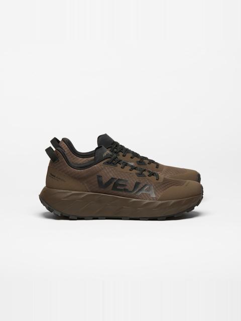 VEJA HARPIE TRAIL AEROSHELL EAGLE BLACK
