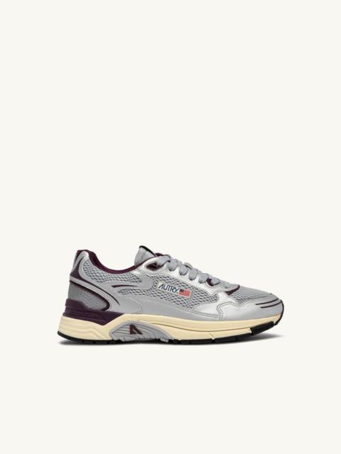 AUTRY HYPERWAY SNEAKERS IN SILVER, HARBOR MIST AND FIG SYNTHETIC LEATHER AND MESH