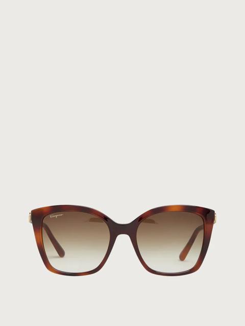 FERRAGAMO SUNGLASSES