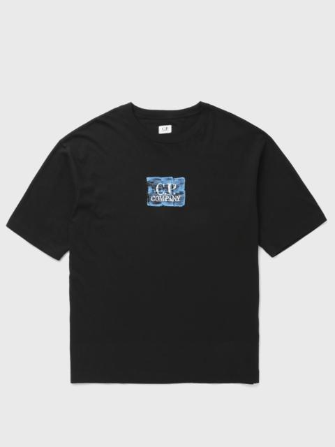 C.P. Company 30/1 JERSEY SHORT SLEEVE CHEST-BACK LOGO TEE