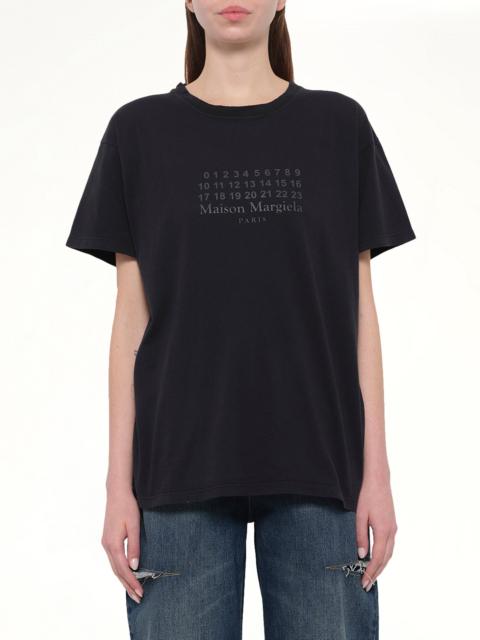 Maison Margiela Maison Margiela Logo T-Shirt in Washed Black