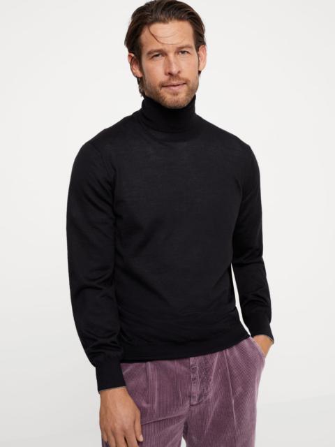 Brunello Cucinelli Cashmere and silk lightweight turtleneck sweater