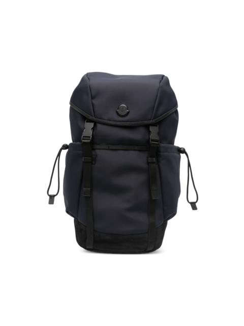 Tech buckle-fastening backpack