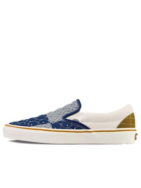 Vans Vans Classic Slip-On 'Quilted Bandana' VN0A7VCFBCK