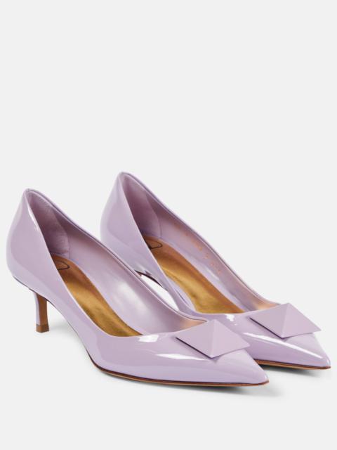 One Stud 50 patent leather pumps