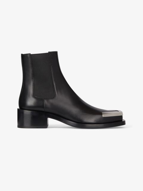 Givenchy Austin chelsea boots in leather with metal tips