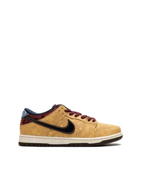 SB Dunk "City Of Cinema" sneakers