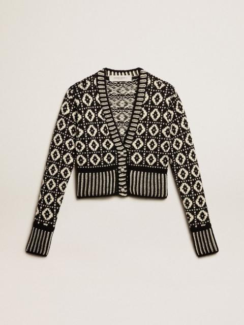 Cropped cardigan with geometric design in vintage white and black