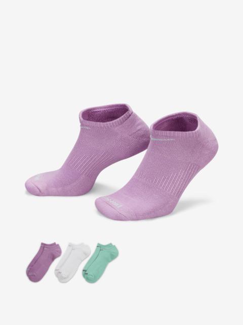 Nike Nike Everyday Plus Cushion Training No-Show Socks (3 Pairs)