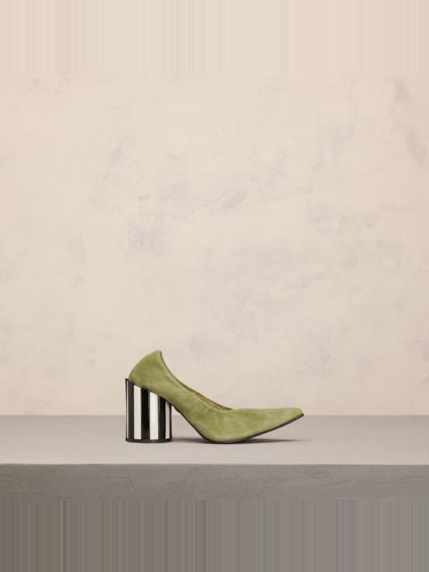 AMI Paris Pointed Toe Pleated Pumps