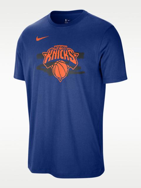 Nike New York Knicks Courtside Men's Nike NBA T-Shirt