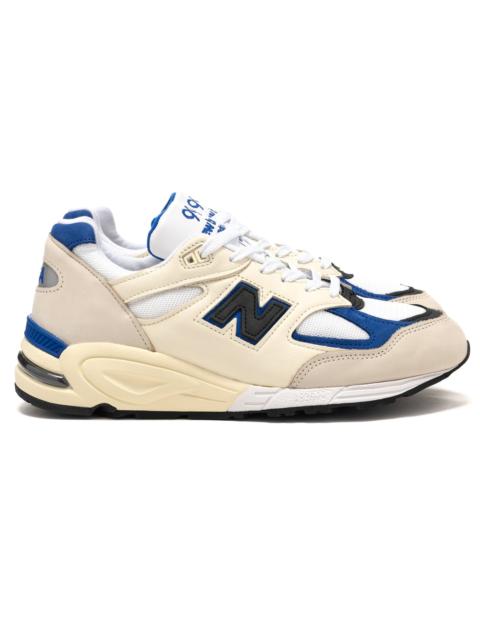 New Balance M990WB2