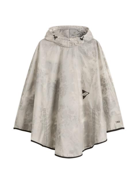 and Wander END. x and wander 3L Print Poncho