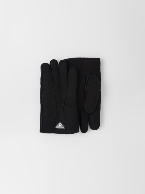 Suede sheepskin gloves