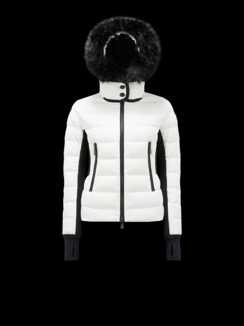 Lamoura Short Down Jacket