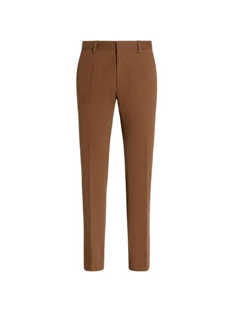 slim-cut tapered trousers