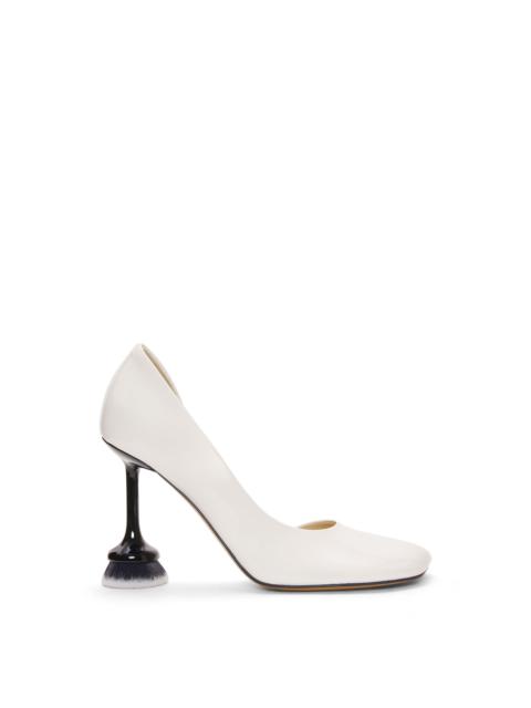 Toy brush D'Orsay pump in patent lambskin