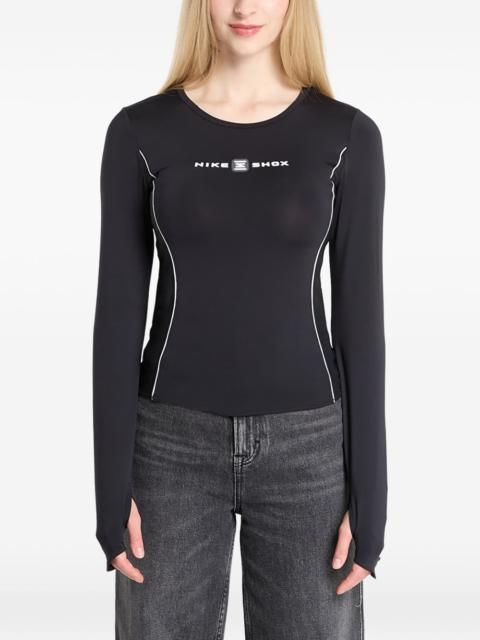 Nike long-sleeved logo T-shirt