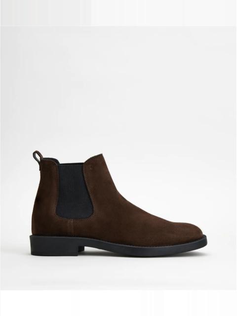 ANKLE BOOTS IN SUEDE - BROWN