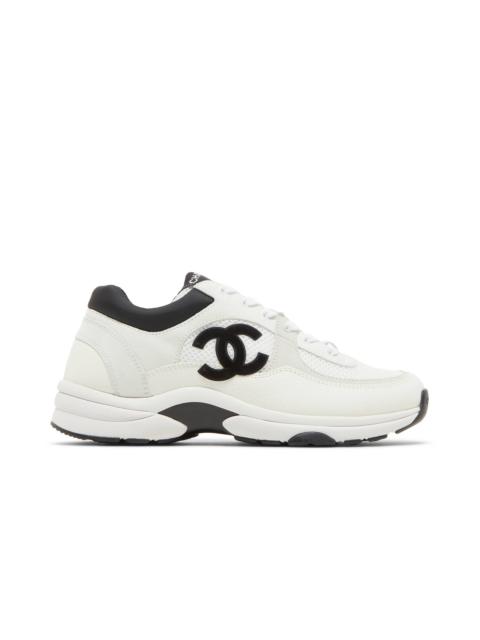 CHANEL Chanel Wmns CC Logo Sneaker 'White Black'