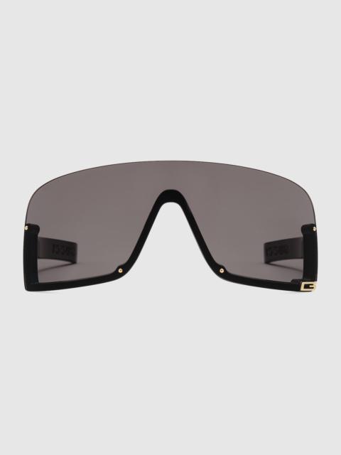 Mask-shaped frame sunglasses