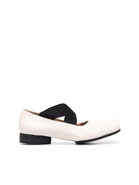 cross-strap ballerina shoes