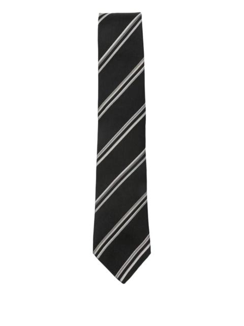 Paul Smith Elevate your style with the 'MEN TIE TWO STRIPE' from the renowned brand PAUL SMITH, a quintessentia