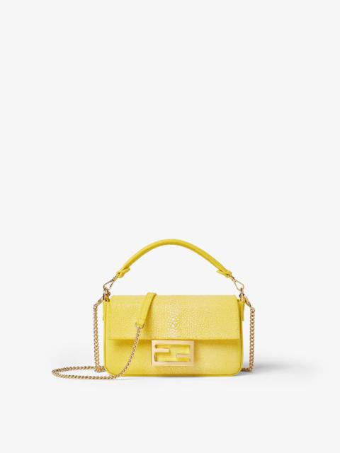 Baguette® Mini Broom yellow stingray bag