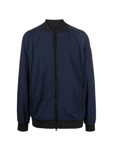 zip-fastening long-sleeve jacket
