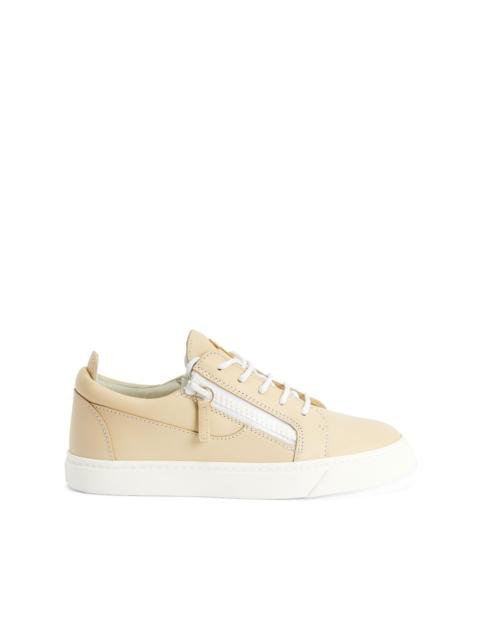 Gail low-top sneakers