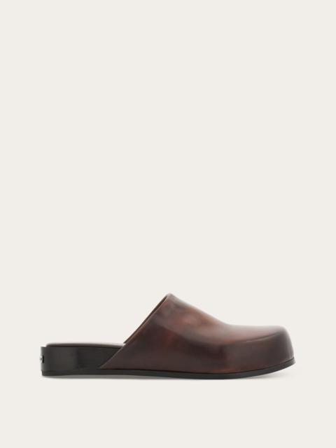FERRAGAMO Round toe mule