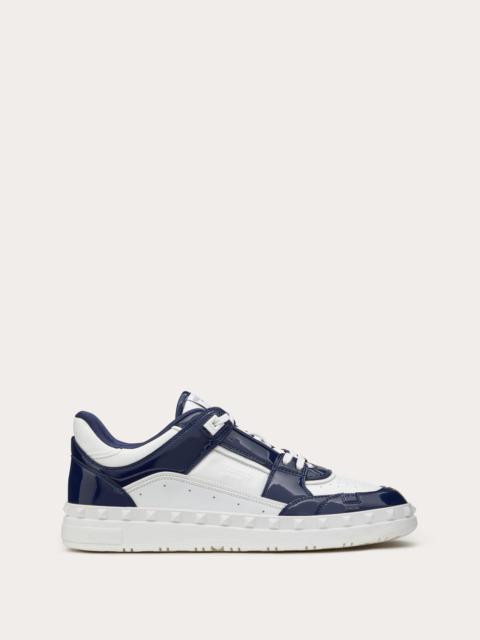 FREEDOTS LOW TOP SNEAKER IN PATENT LEATHER