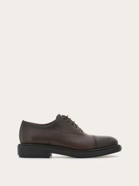 FERRAGAMO Oxford with toe cap