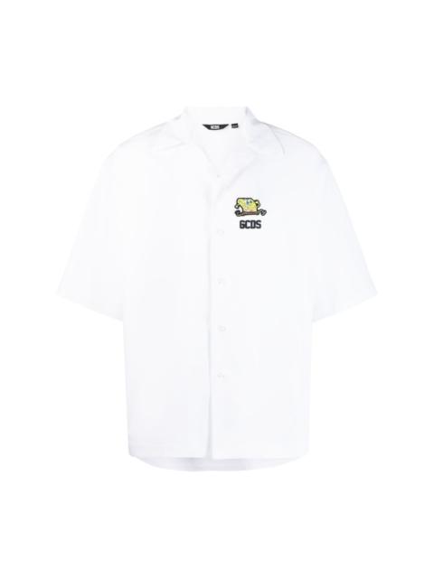 GCDS embossed-logo short-sleeve shirt
