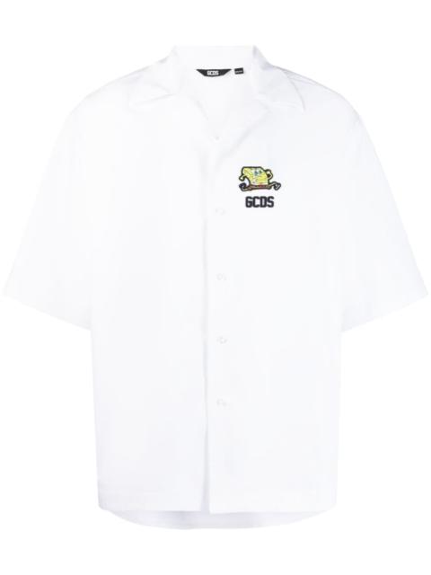 GCDS embossed-logo short-sleeve shirt